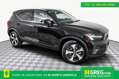 Used 2025 Volvo XC40 B5 Plus