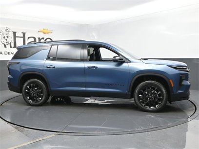 New 2025 Chevrolet Traverse LT w/ Midnight/Sport Edition
