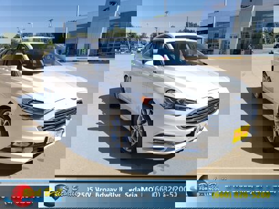 Used 2017 Ford Fusion SE w/ Fusion SE Technology Package