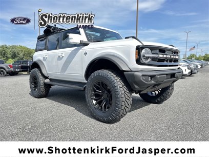 New 2025 Ford Bronco Outer Banks w/ Sasquatch Package