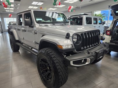 New 2023 Jeep Gladiator Sport