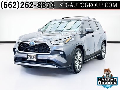 Used 2023 Toyota Highlander Platinum