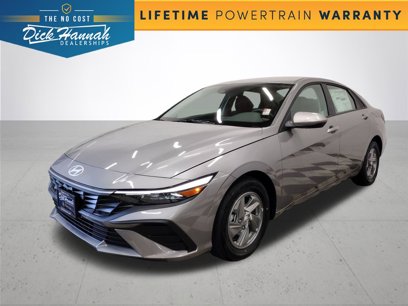New 2025 Hyundai Elantra SE
