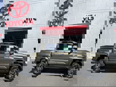 New 2025 Toyota Tacoma Limited w/ Tow Tech Package