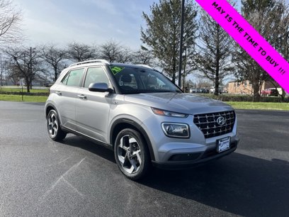 Used 2023 Hyundai Venue SEL w/ Cargo Package