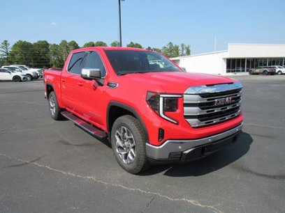 New 2024 GMC Sierra 1500 SLE w/ Preferred Package