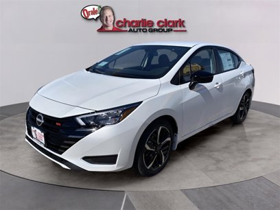 New 2025 Nissan Versa SR w/ Trunk Package