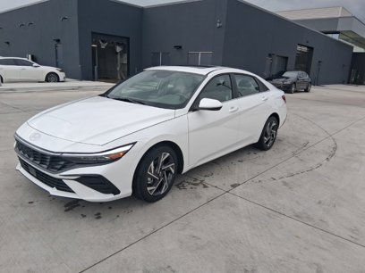 New 2025 Hyundai Elantra SEL