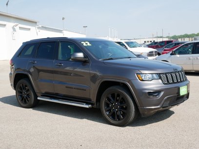 Used 2019 Jeep Grand Cherokee Altitude