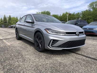 New 2025 Volkswagen Jetta SE