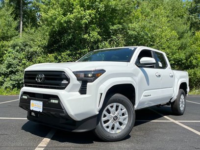 New 2025 Toyota Tacoma SR5