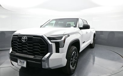 New 2025 Toyota Tundra SR5