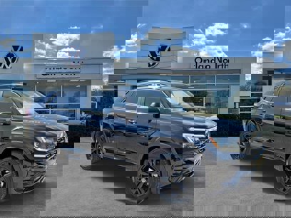 New 2025 Volkswagen Atlas Cross Sport SEL R-Line