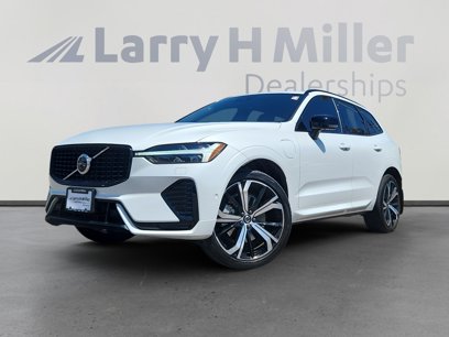 Used 2022 Volvo XC60 T8 R-Design w/ Advanced Package