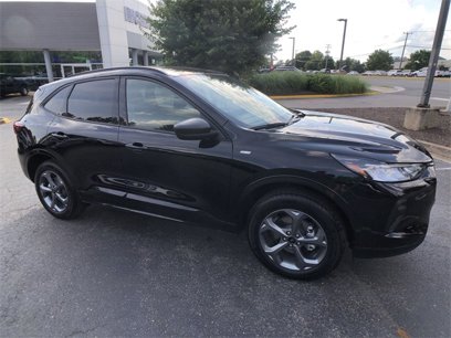 Used 2024 Ford Escape ST-Line w/ Tech Pack #1