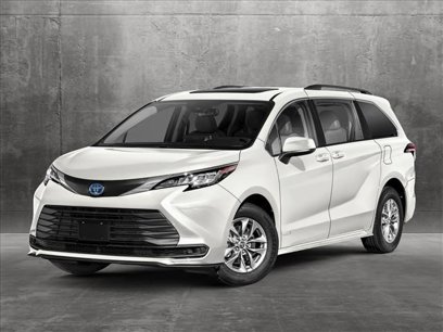 New 2025 Toyota Sienna LE