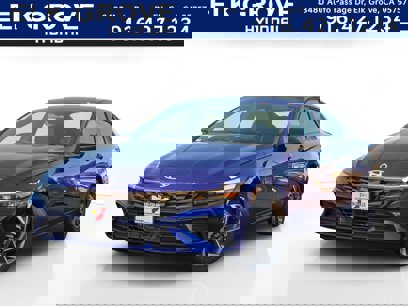 New 2025 Hyundai Elantra SEL