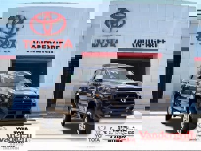 New 2025 Toyota Tacoma SR5