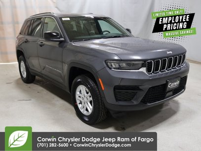 New 2025 Jeep Grand Cherokee Laredo w/ Luxury Tech Group I