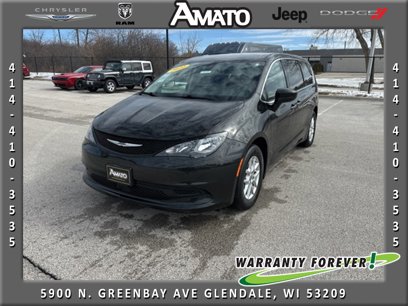 Used 2022 Chrysler Voyager LX