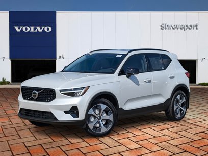 New 2026 Volvo XC40 B4 Plus w/ Protection Package Premier