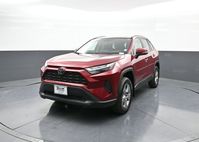 New 2025 Toyota RAV4 XLE