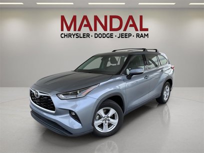 Used 2021 Toyota Highlander LE