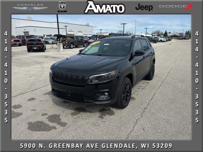 Used 2023 Jeep Cherokee Altitude Lux