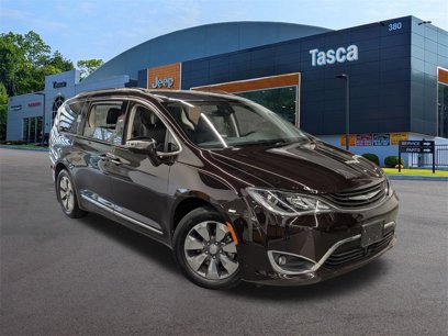 Certified 2018 Chrysler Pacifica Limited w/ Advanced Safetytec Group