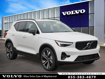 New 2025 Volvo XC40 B5 Plus w/ Protection Package Premier