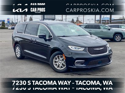 Used 2023 Chrysler Pacifica Touring-L