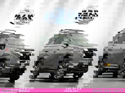 New 2025 Nissan Pathfinder SV w/ SV Premium Package
