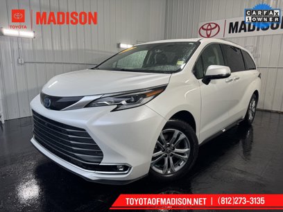 Used 2023 Toyota Sienna Platinum