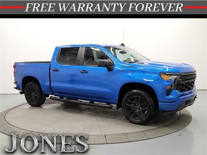 New 2025 Chevrolet Silverado 1500 Custom w/ Turbomax Blackout Package