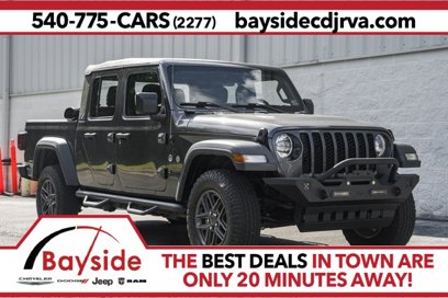 Used 2023 Jeep Gladiator Sport