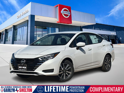 New 2025 Nissan Versa SV w/ Trunk Package