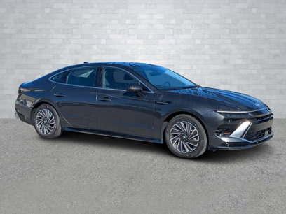 Used 2023 Hyundai Sonata Limited w/ Cargo Package