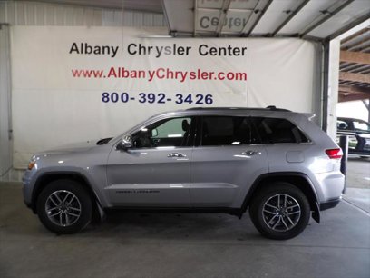 Certified 2020 Jeep Grand Cherokee Limited w/ Trailer Tow Group IV