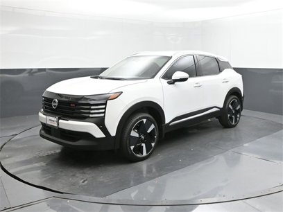 New 2025 Nissan Kicks SR w/ Illumination Package