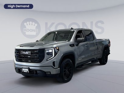 Used 2025 GMC Sierra 1500 Elevation w/ LPO, Elevation Black Package