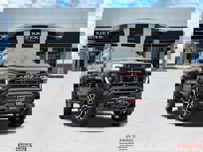 New 2025 GMC Canyon AT4 w/ Nightfall Edition