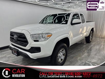 Used 2017 Toyota Tacoma SR w/ SR Convenience Package