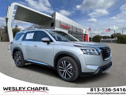 New 2025 Nissan Pathfinder Platinum w/ Cargo Package