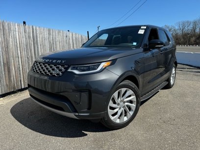 New 2025 Land Rover Discovery S
