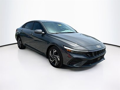 New 2025 Hyundai Elantra Limited