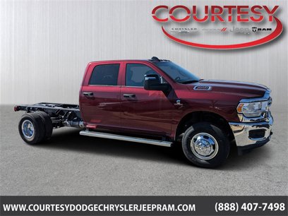 New 2024 RAM 3500 Tradesman w/ Chrome Appearance Group