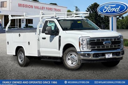 New 2025 Ford F350 XL w/ XL Chrome Package