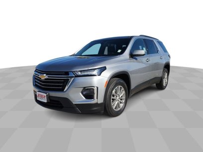 Used 2023 Chevrolet Traverse LT