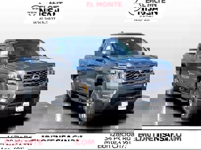 New 2025 Nissan Frontier SV w/ SV Convenience Package