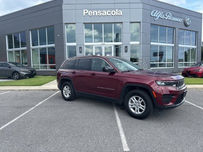 Used 2023 Jeep Grand Cherokee Laredo